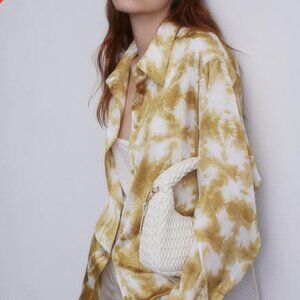 H&M-Oversized Blouse- Yellow and white tie-dye-sheer button up-size M- NWOT